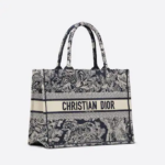 DIOR BOOK TOTE Blue Toile de  (36 x 27.5 x 16.5 cm).