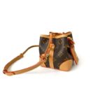 M57099 Mini Bucket Bag. - Image 4