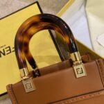 Sunshine Mini Handy Diagonal Handbag. - Image 4