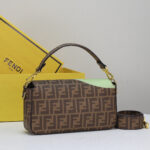 2 color handmade illustration bag. - Image 9