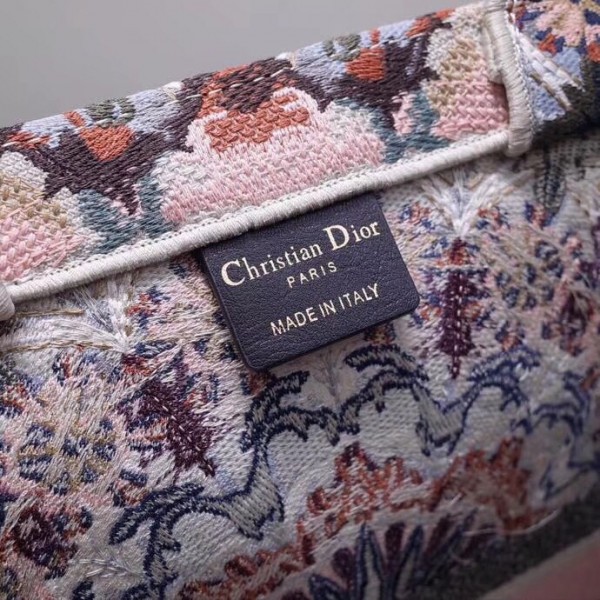 2B1F2E1F-11CE-05DF-11DA-9C5EFF6A79A7-1 Dior Book Tote Bag In Pink. - Image 1