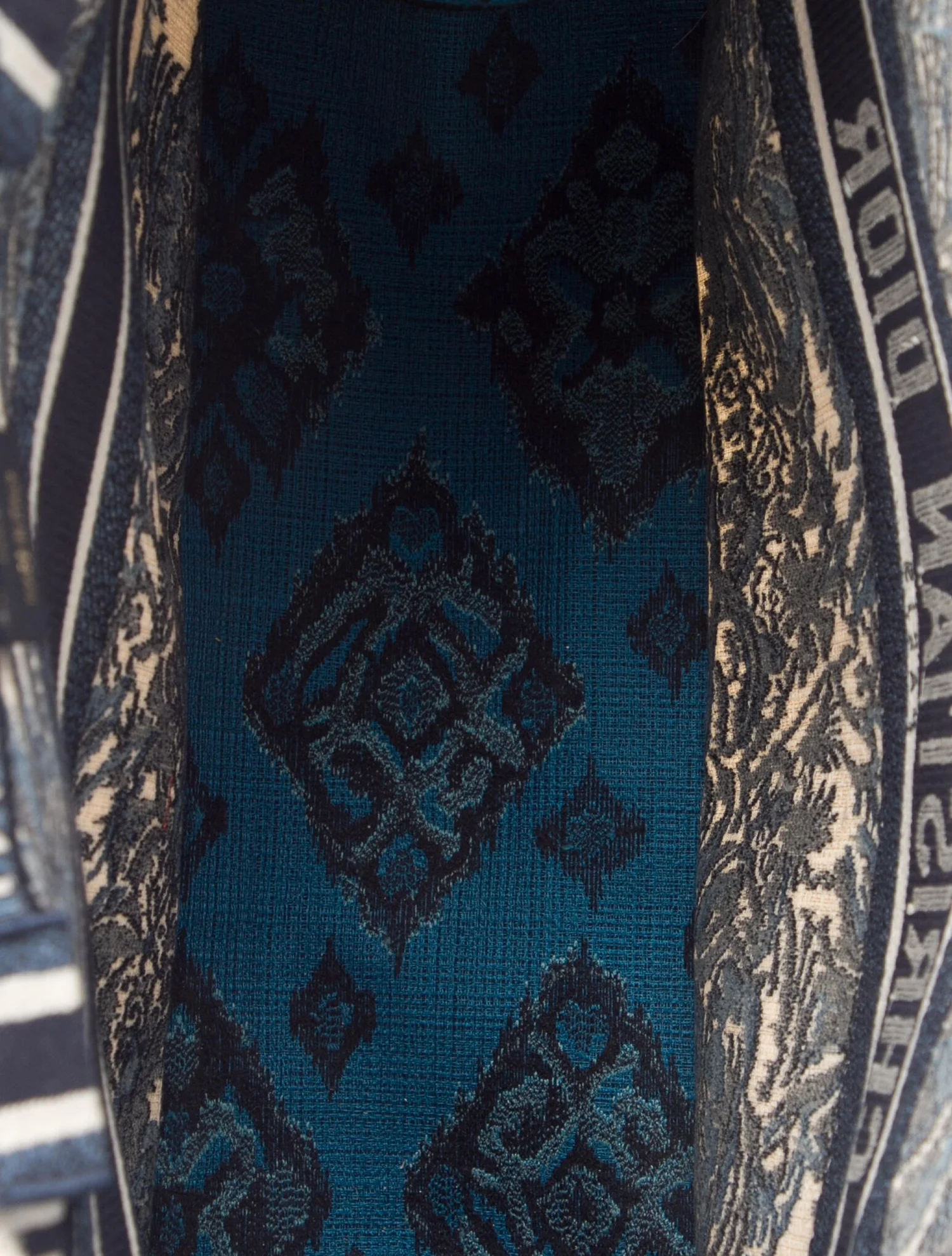 59EEDF48-AF0C-445D-2239-8478D8468A46-1 CHRISTIAN DIOR Large Palms Book Tote. - Image 1