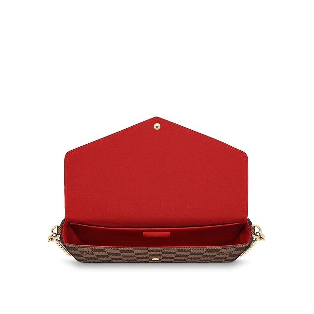 5D9F29EA-3335-71B7-8369-55D972B85651 N63032 Felicie. - Image 1