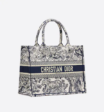 DIOR BOOK TOTE Blue Toile de  (36 x 27.5 x 16.5 cm).