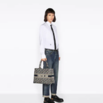 DIOR BOOK TOTE Blue Dior  (36 x 27.5 x 16.5 cm).