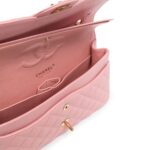 Pre-Owned 2005 medium Double Flap shoulder bag.