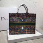 Dior Book Tote Bg In Butterfly Canvas. - Image 4