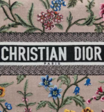 DIOR BOOK TOTE Pink  Dior  (36 x 27.5 x 16.5 cm). - Image 4