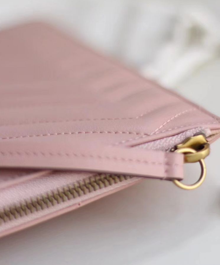 D83E1D0C-DAB4-A8C7-D58A-58C761ACBA96 hand leather tote476440. - Image 1