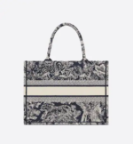 DIOR BOOK TOTE Blue Toile de  (36 x 27.5 x 16.5 cm).